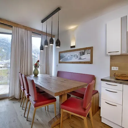 Luxury With Balcony And Access To Sauna Apartment
