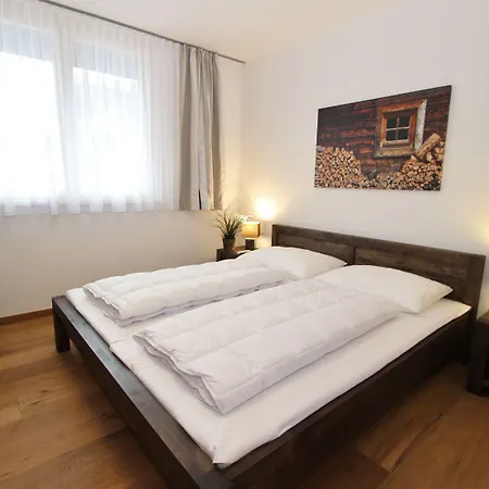 Luxury With Balcony And Access To Sauna Lejlighed Neukirchen am Großvenediger