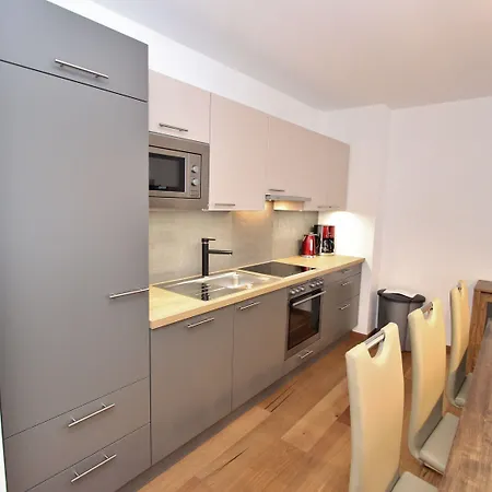 Luxury With Balcony And Access To Sauna Neukirchen am Großvenediger