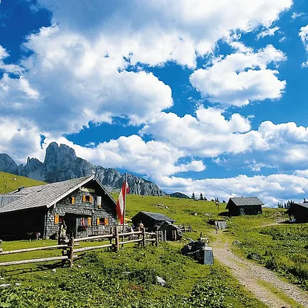 Luxury With Balcony And Access To Sauna * Neukirchen am Großvenediger